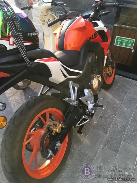 摩托200,街车